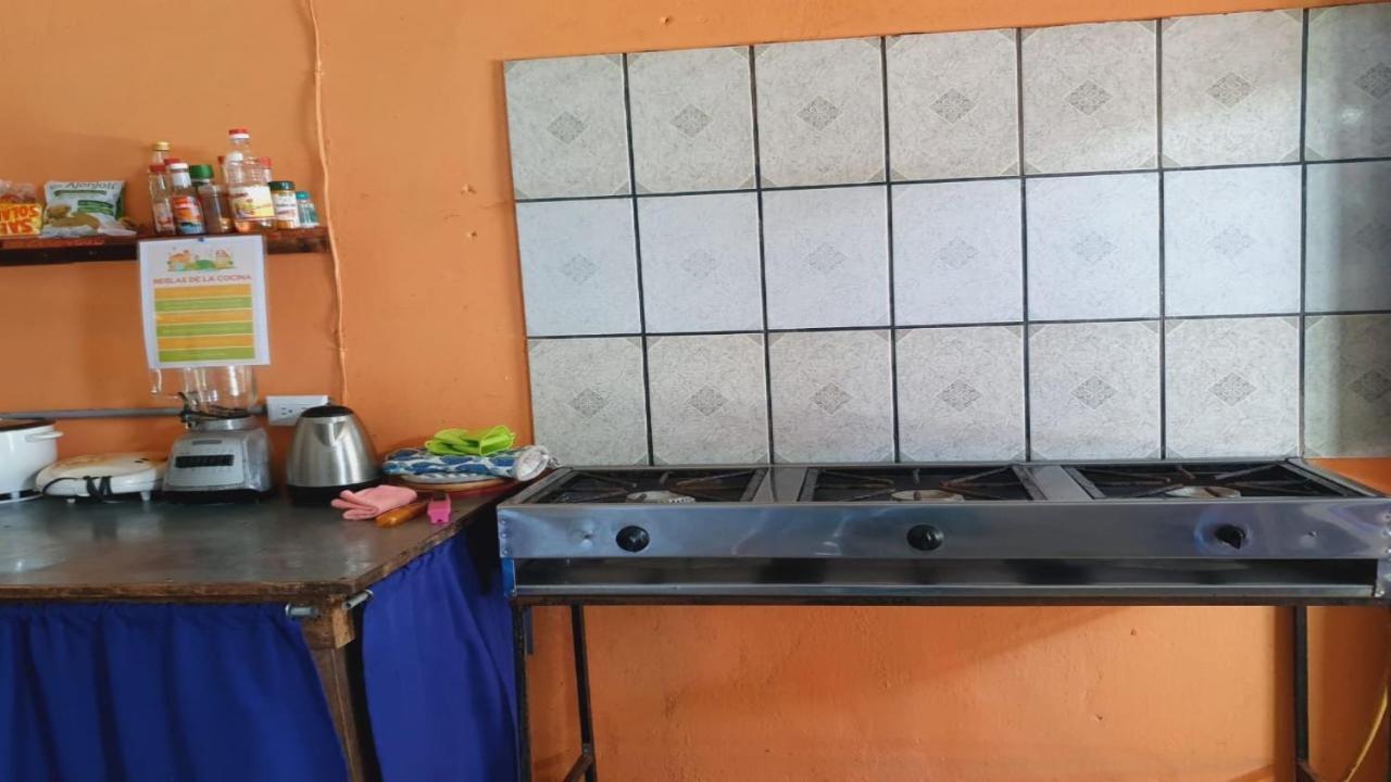 Cabinas Palmer Makanda Cahuita Exterior foto